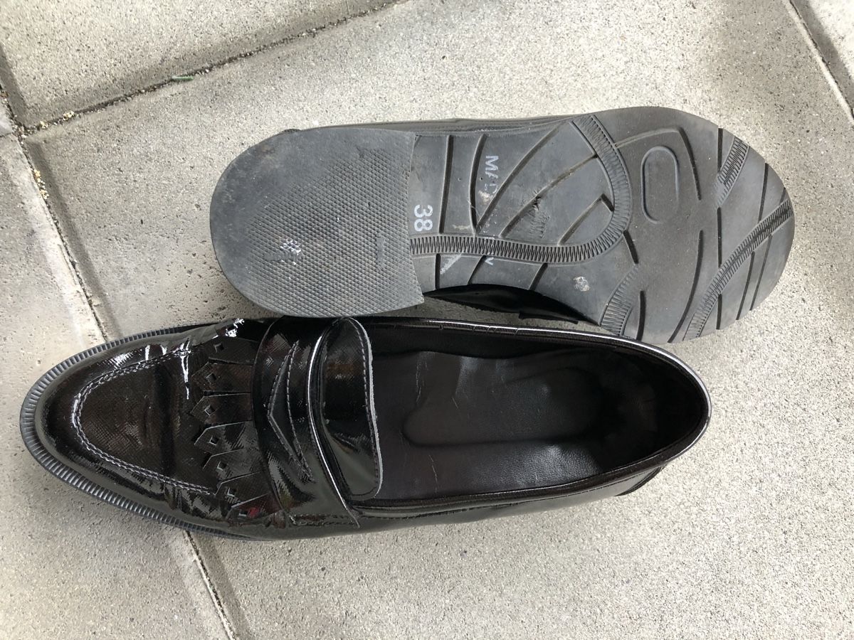 Damenschuhe: Halbschuhe Damen Gr.38 schwarz/dunkelbraun – Gebraucht aus Bonstetten von Audreystyle 6