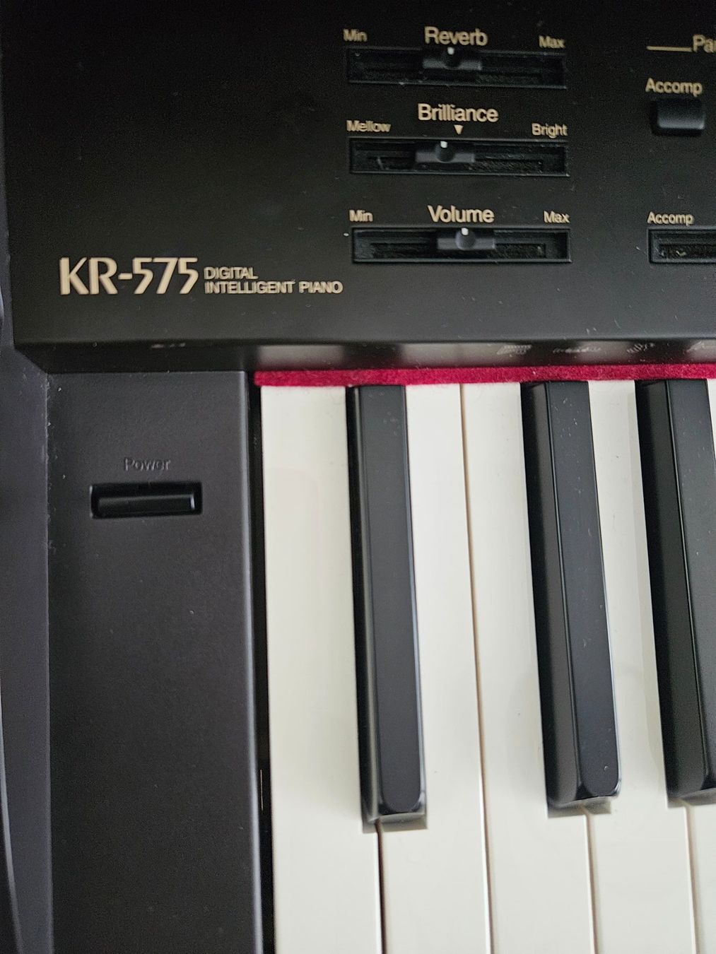 Roland Strumenti musicali: e-Piano Roland KR 575 – Usato da Cham venduto da nimic01 7