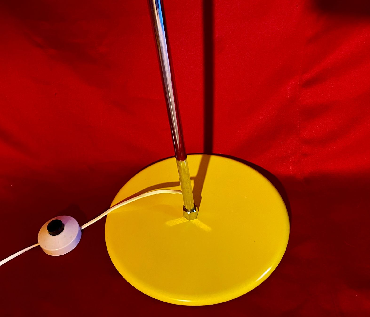 Lampade: Lampadaire Eye-Ball, grand format, année 70 – Usato da Prez vers Siviriez venduto da Mistinguette 2
