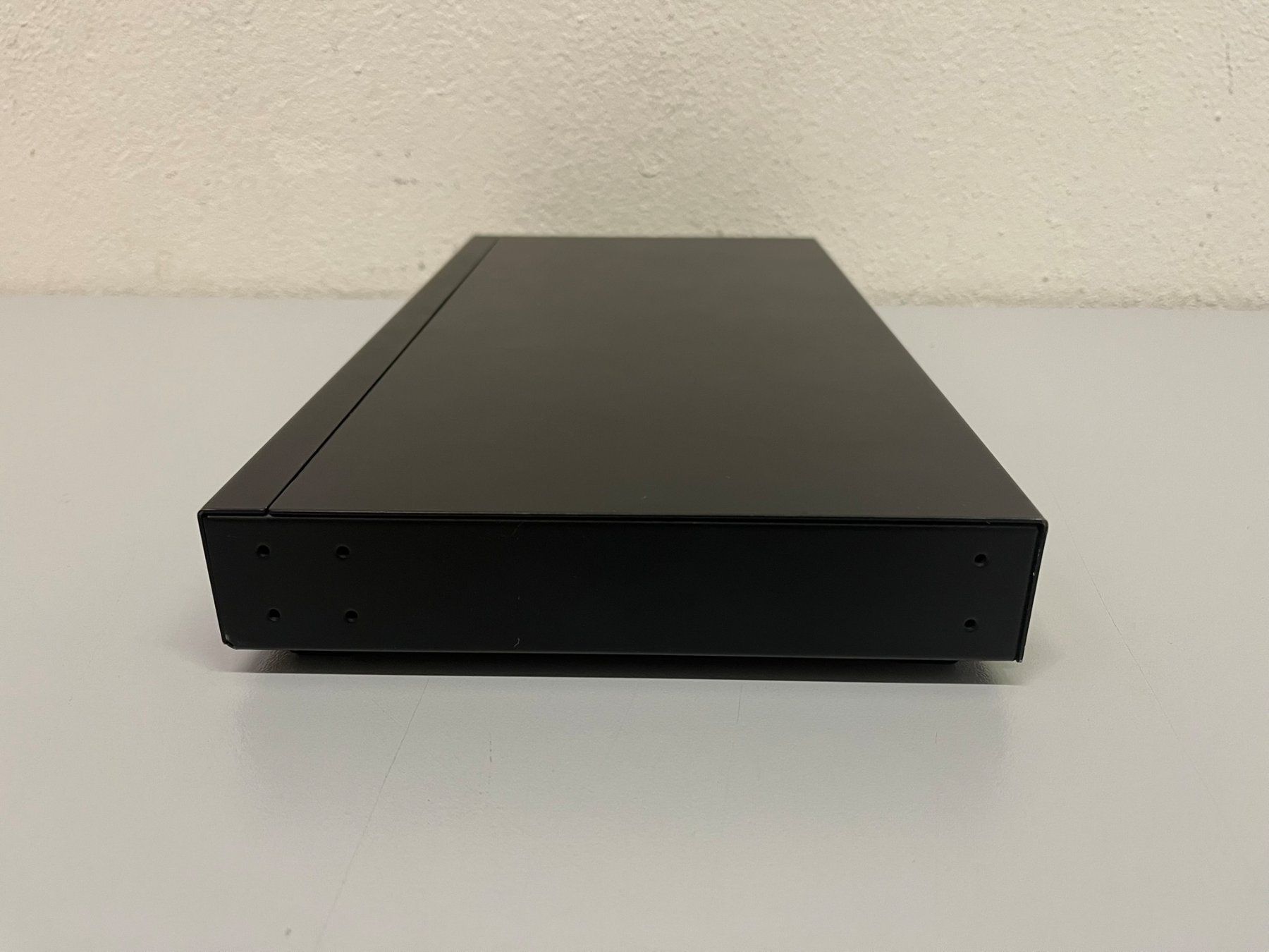 Hub & Switch: HQ AVSPLIT-28 HDMI Verteiler – Usato da Hochdorf venduto da av-electronics 4