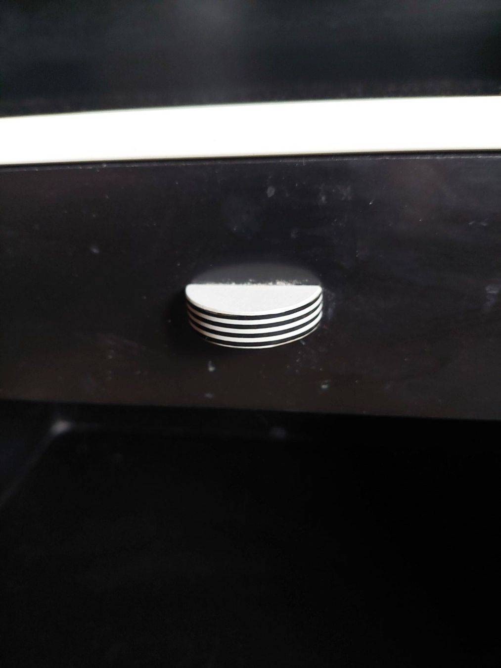 Ikea Nachttische: IKEA table de nuit/Nachttisch/bedside table 80's design – Gebraucht aus Lengnau BE von Madame-Minouche 2