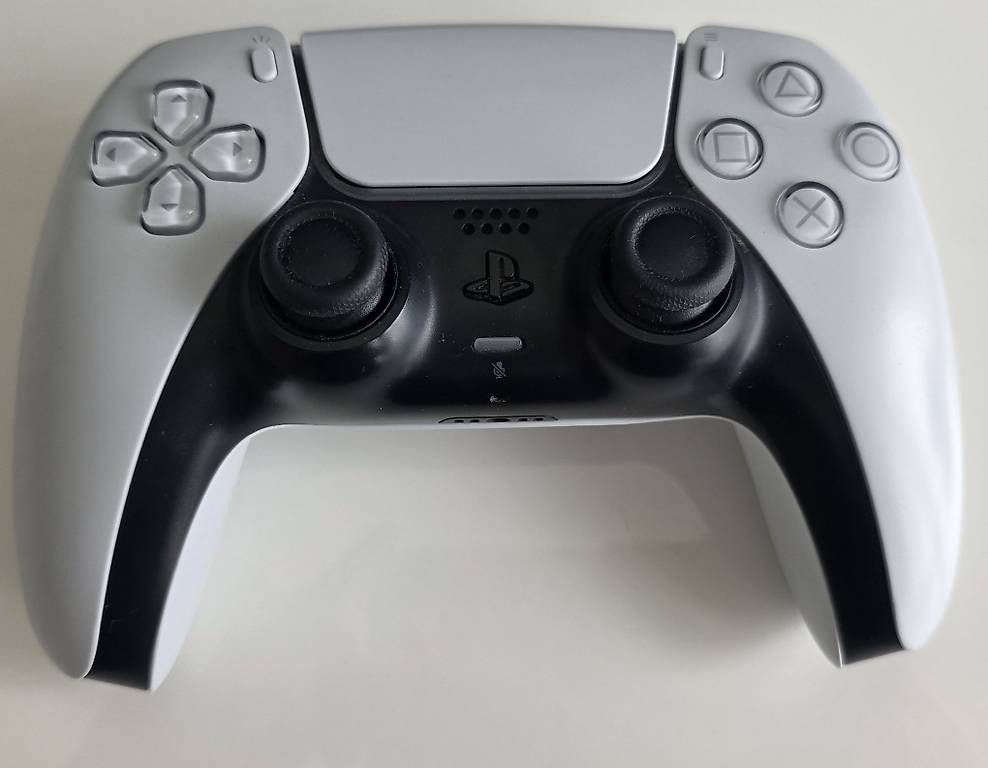 Sony Console: PlayStation 5 Disc Edition + Controller (Weiss) – Usato da Zug venduto da swo_6zhd 3