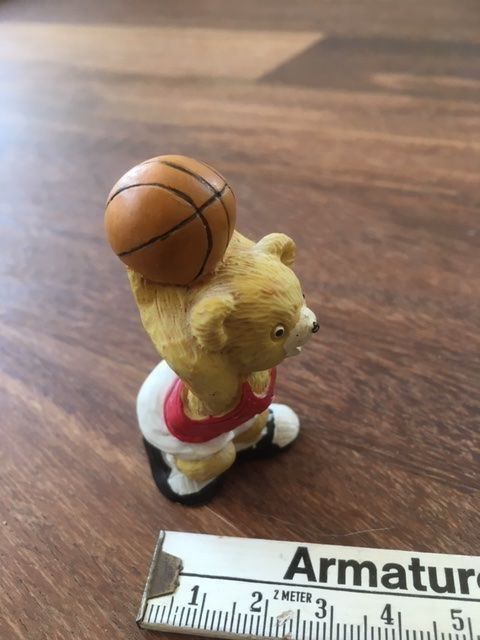 Statuette: Bär, Basketball – Usato da Pfäffikon ZH venduto da GZHDZV 3