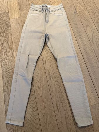 Jeans Gr. 36 Bershka