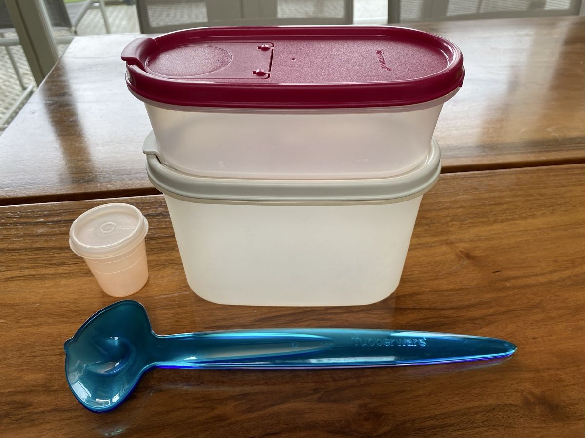 Tupperware Contenitori & Simili: Tupperware Set Behälter, Salatbesteck, Top Zustand – Usato da Buochs venduto da H16 1