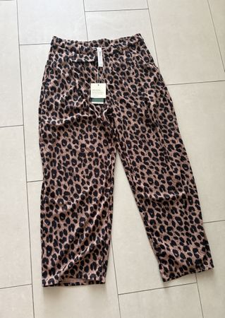 Halara Leo Hosen