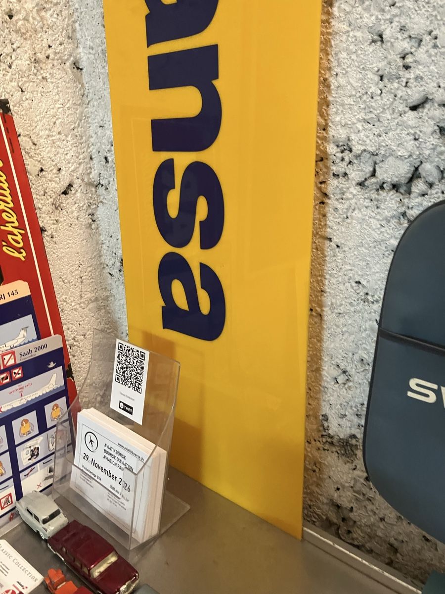 Lufthansa Insegne: Lufthansa 1.5 Metre Plexi Reklame Schild – Usato da Zürich venduto da Classic_Collection_Zurich 2
