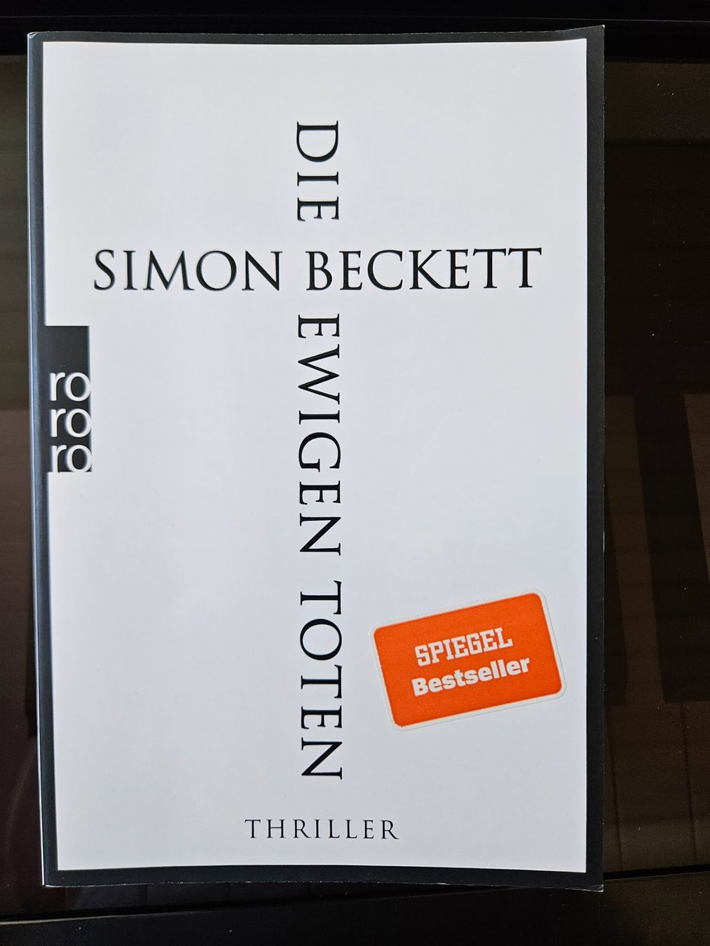 Libri: Simon Beckett - die ewigen Toten – Usato da Rheineck venduto da Freibach9424
