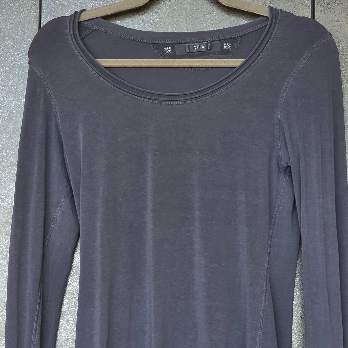 Nile Pulls & Sweat-shirts: 🐸 NILE LONG SHIRT PULLOVER S RAUCHGRAUBLAU – D'occasion à Môtier (Vully) par Frogs 2