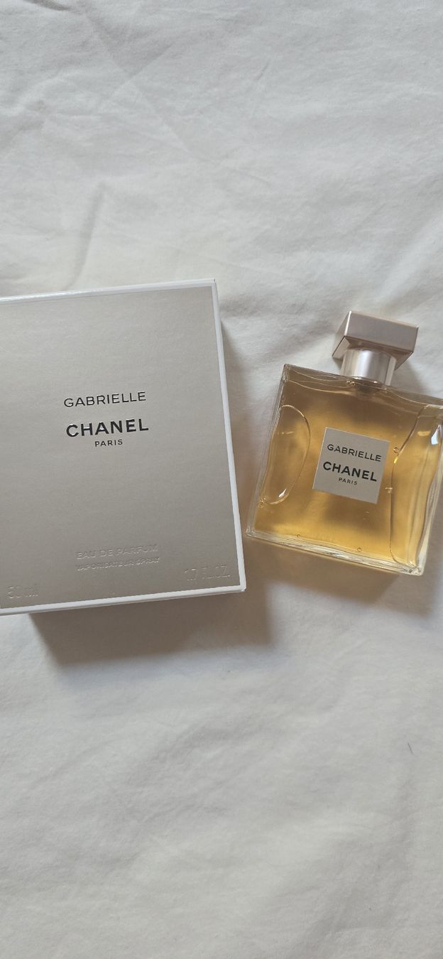 Chanel Parfum & Eau de Toilette: Chanel Gabrielle Eau de Parfum 50 ml Neuf – Neu und originalverpackt aus Martigny von zin_y9tt