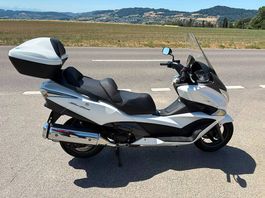 Zu verkaufen Honda FJS 400A aus erster Hand
