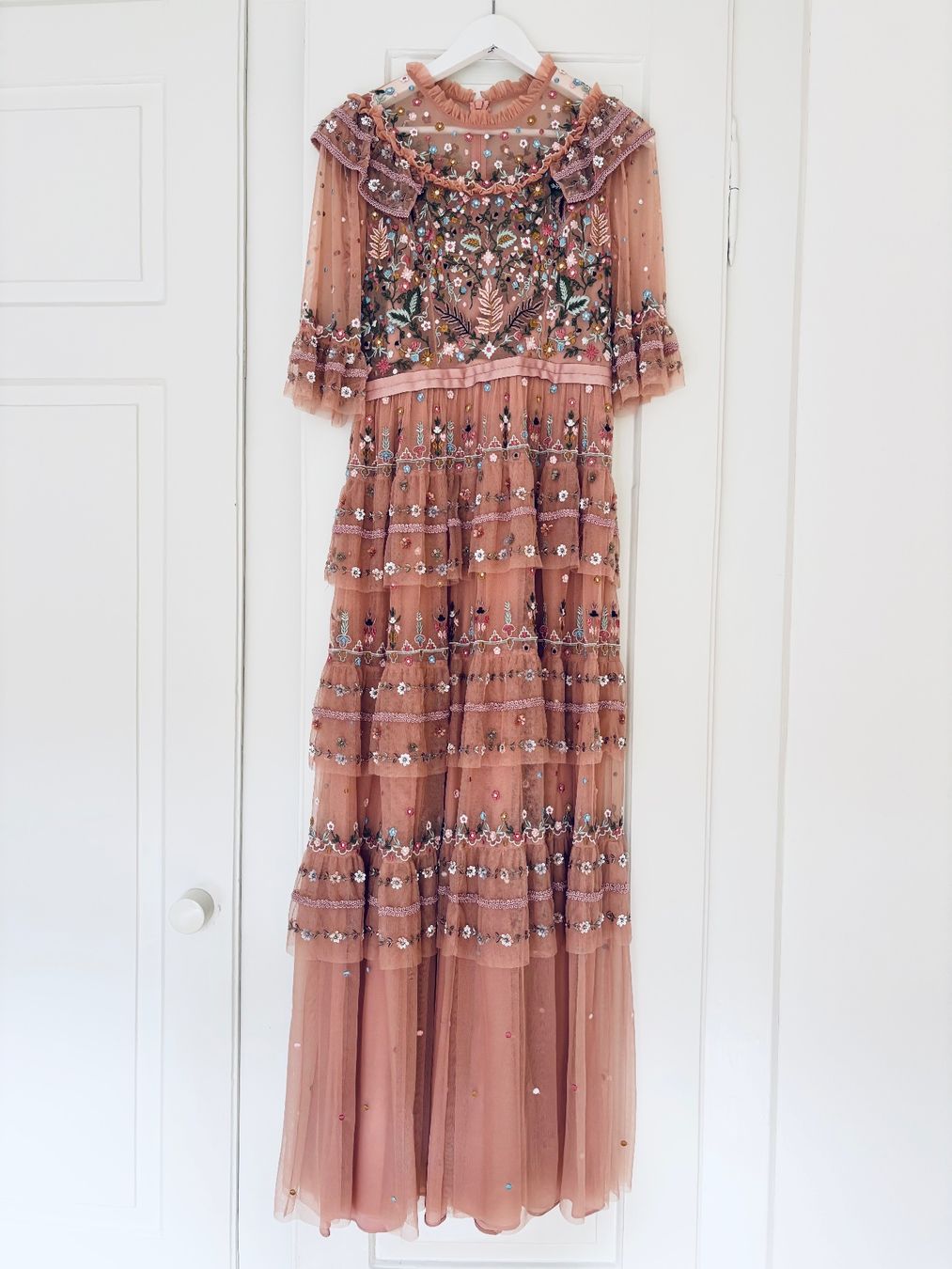 Vestiti: Needle & Thread Kleid, Gr. 38, Nude – Nuovo (secondo la descrizione) da Zürich venduto da Mohndprinzessin