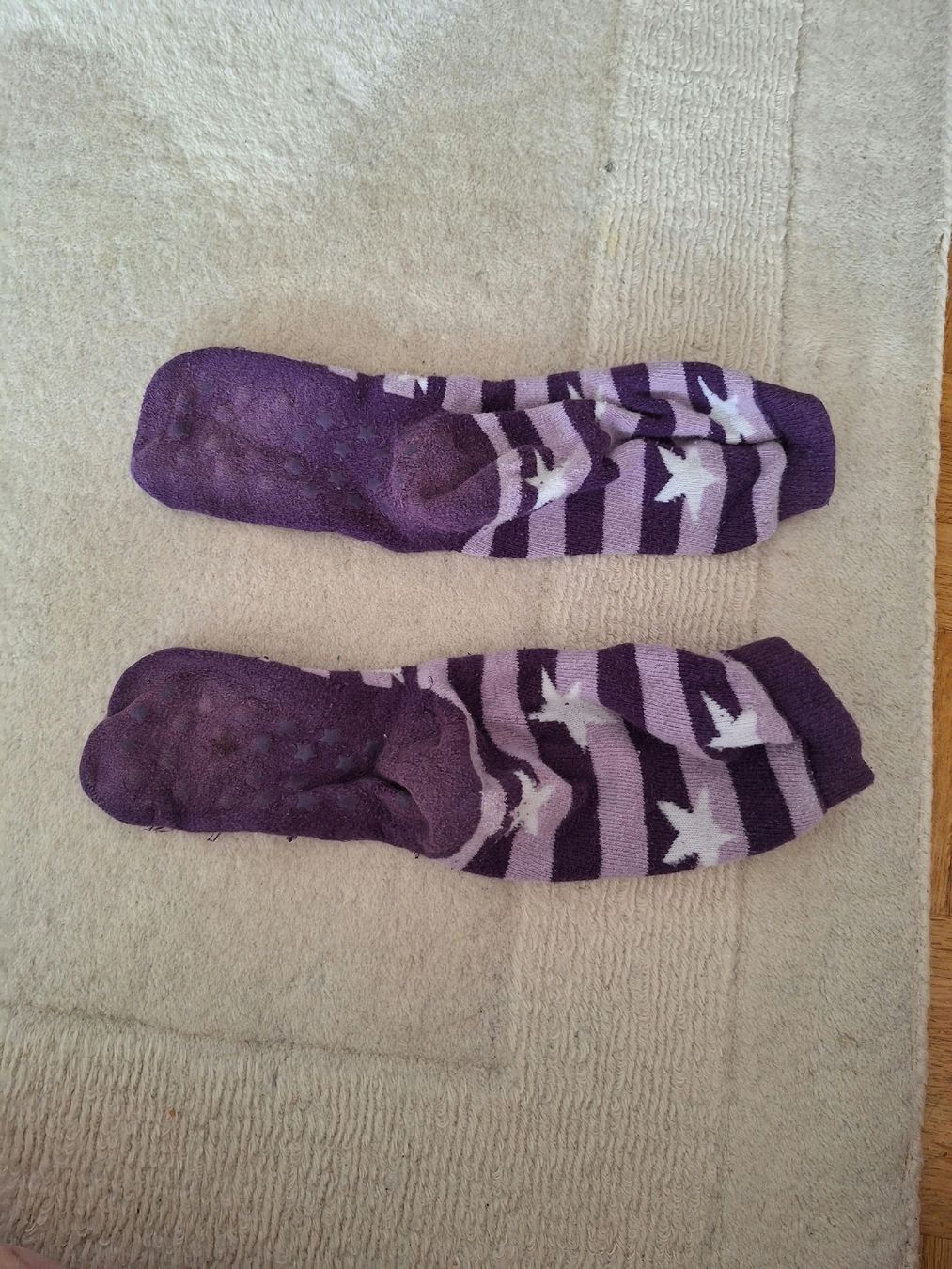Calze per bambini: Gebrauchte Rutschsocken – Usato da Aesch BL venduto da sar_j59l 2