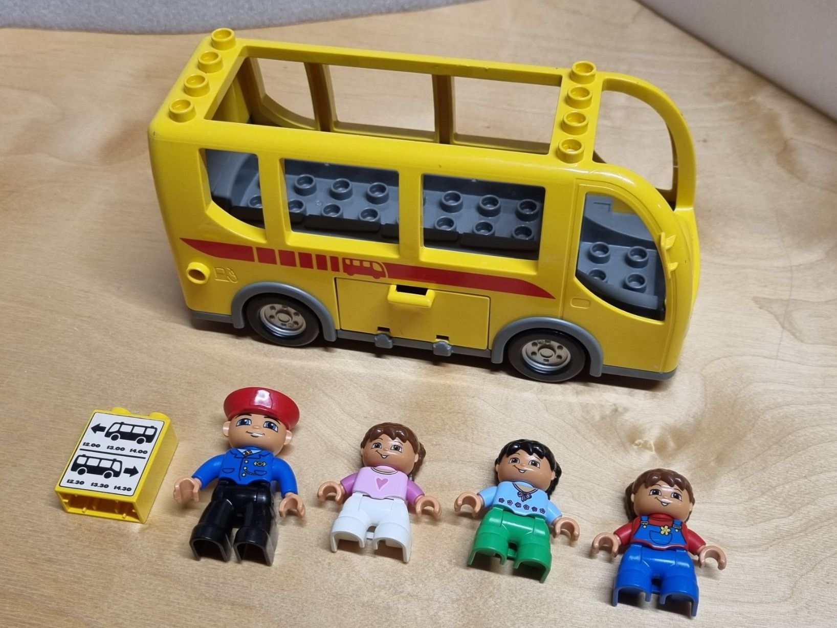 Lego Kit di costruzioni: LEGO Duplo Schulbus – Usato da Basadingen venduto da tot_59zf 1
