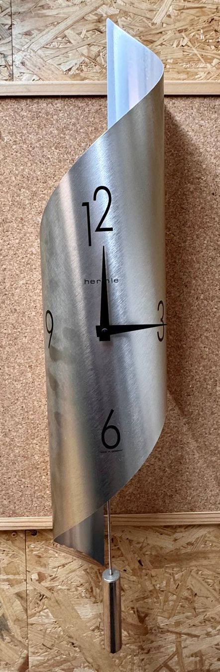 Orologi: Wanduhr mit Pendel Hermle – Usato da Oberdorf BL venduto da ileilo