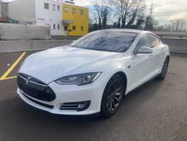 Tesla Model S P85 Supercharger gratuit à vie