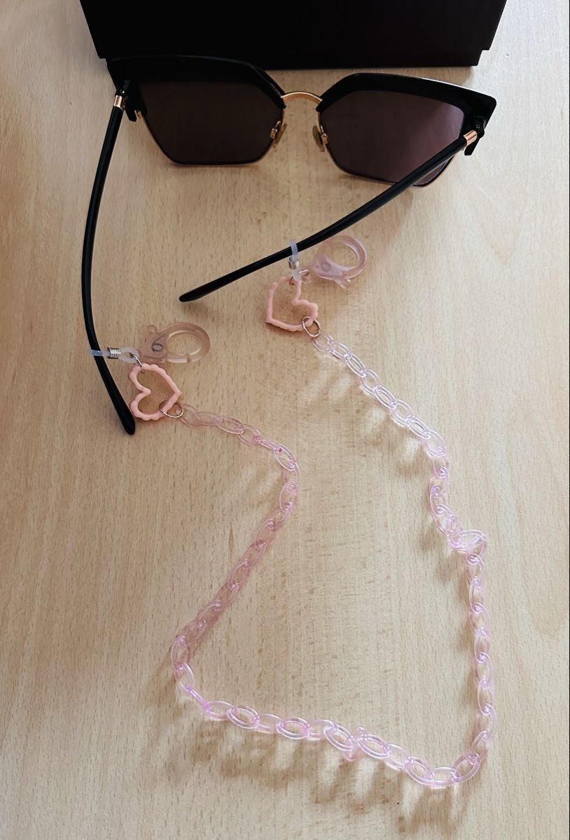 Altro in  Abbigliamento & Accessori: Brillenkette mit Herz – Nuovo e nell'imballaggio originale da Zürich venduto da Fabrizio1978 1