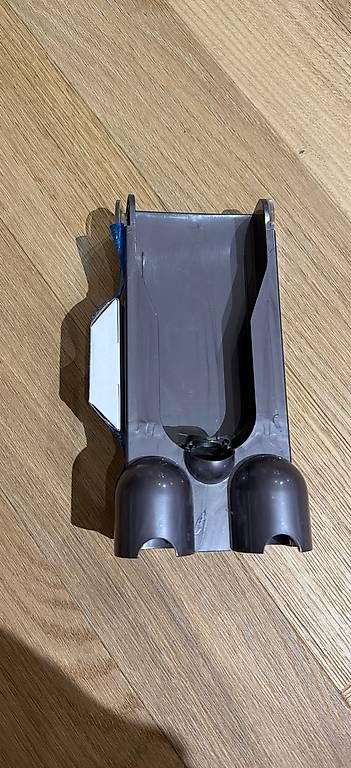 Korpus: Dyson Montage Set – Gebraucht aus Roggwil von est_r5x7