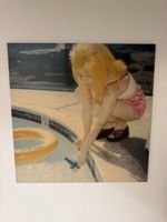 Wandbild Kunstdruck Frau am Pool