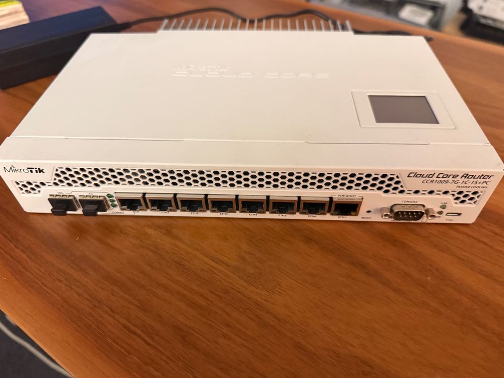 Router Mikrotik CCR1009-7G-1C-1S+PC mit 10Gbit/s, SFP+ etc. (Gebraucht ...