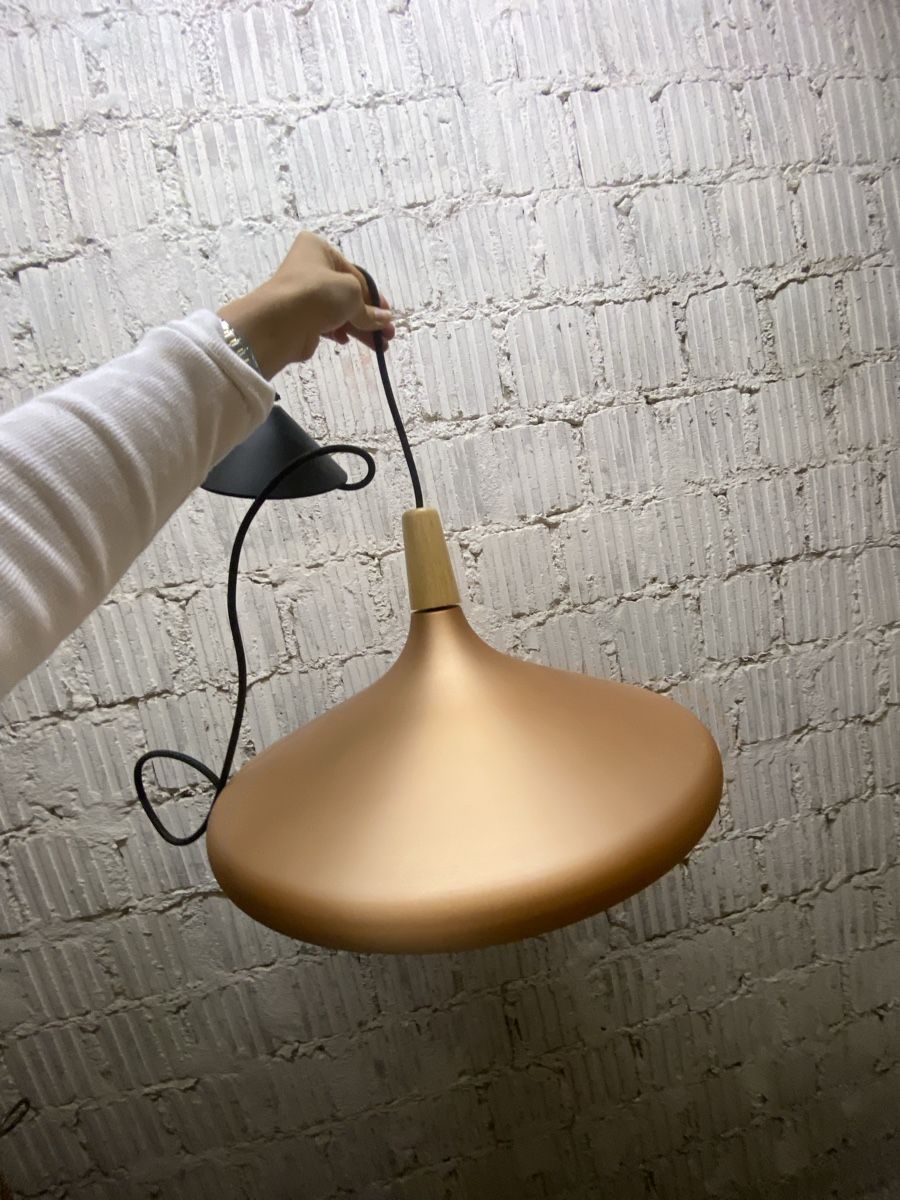 Lustres & lampes de plafonds: Pendelleuchte Kupfer mit Holz – D'occasion à Zürich par yae56