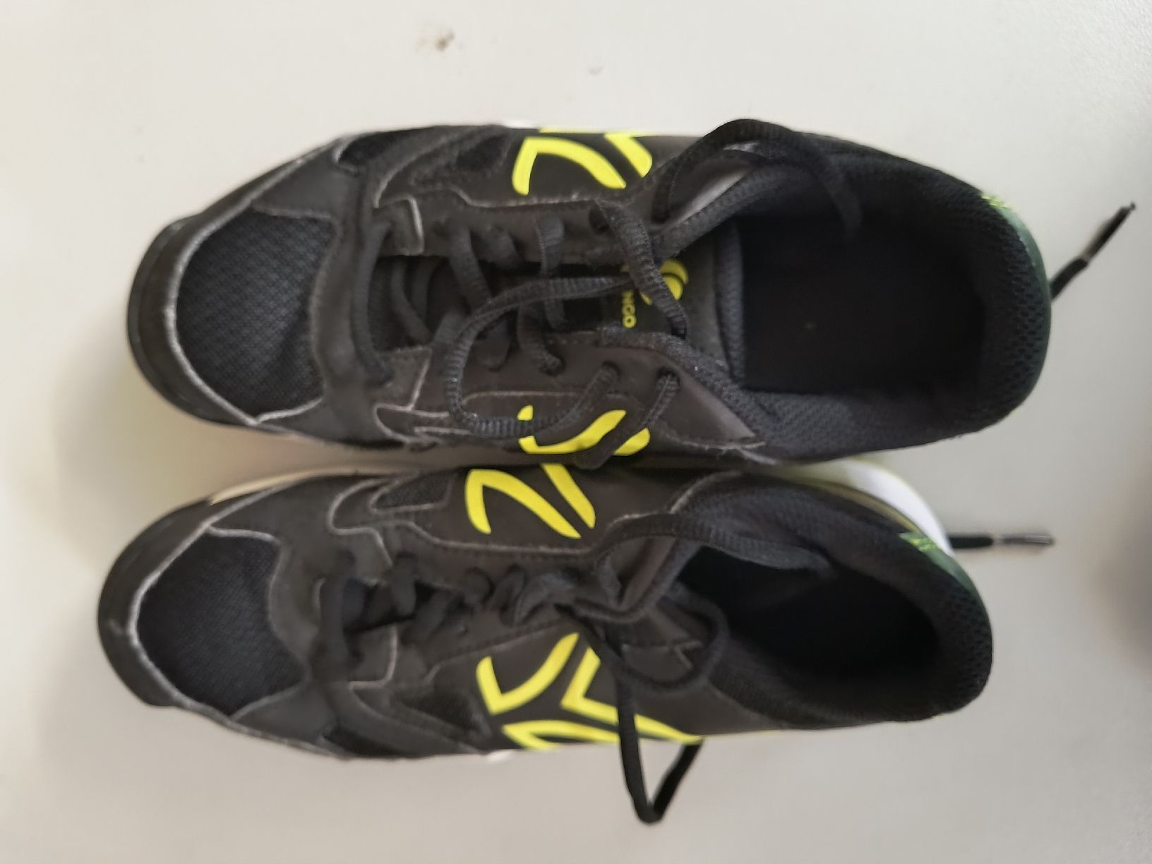 Schuhe für Jungen: Top Sportschuhe Gr. 36 – Gebraucht aus Schöfflisdorf von kin_2dp9 1