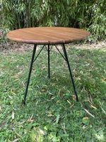 Houe: table ronde «Circum» bambou & acier noir outdoor