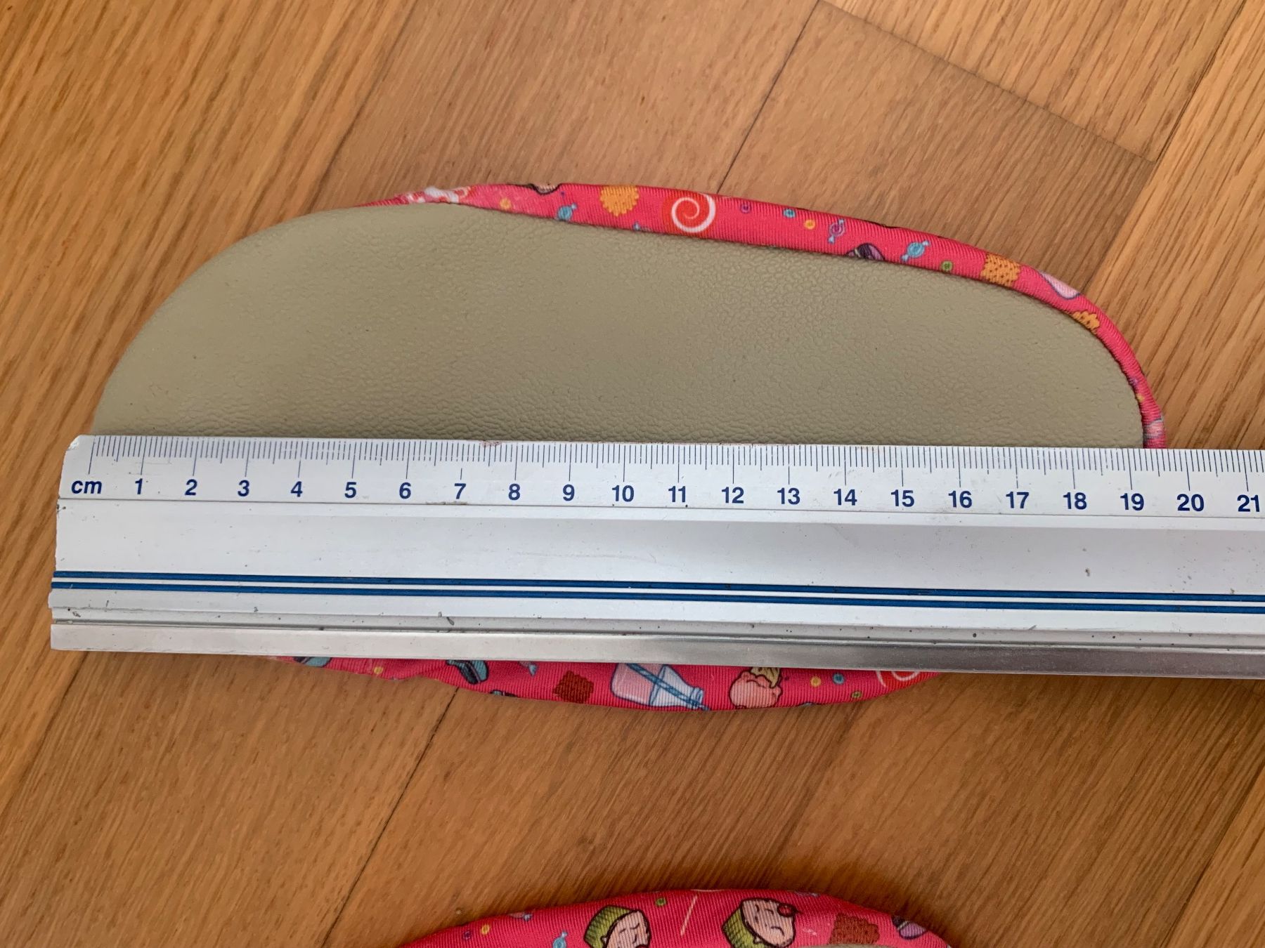 Schuhe für Jungen: Slipstop badeschuhe Kinder Gr. 30-32 Geräteschuhe – Gebraucht aus Winterthur von Doha20 1