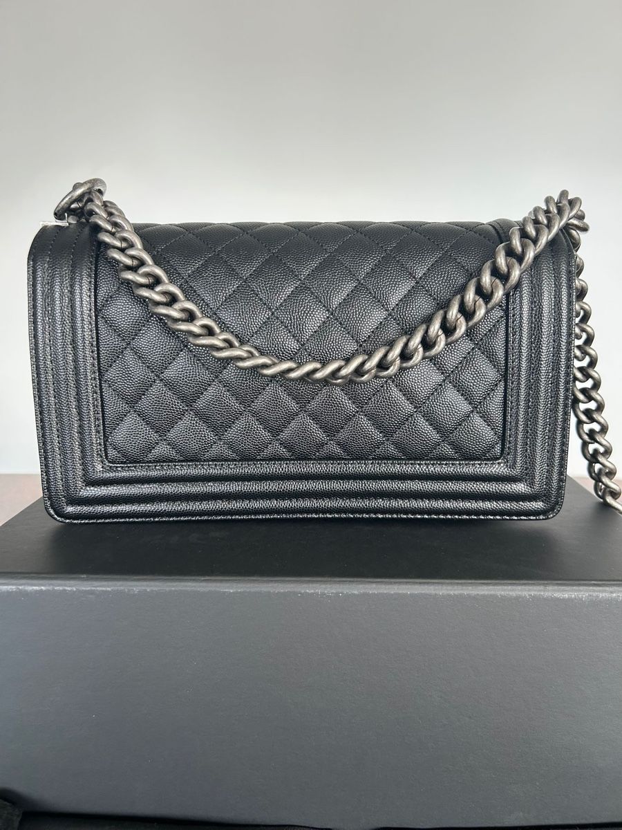 Chanel Borse da donna: Neuwertig Chanel Boy  Kaviarleder Full Set  nur 2x getragen! – Nuovo (secondo la descrizione) da zürich venduto da ritas0102 2