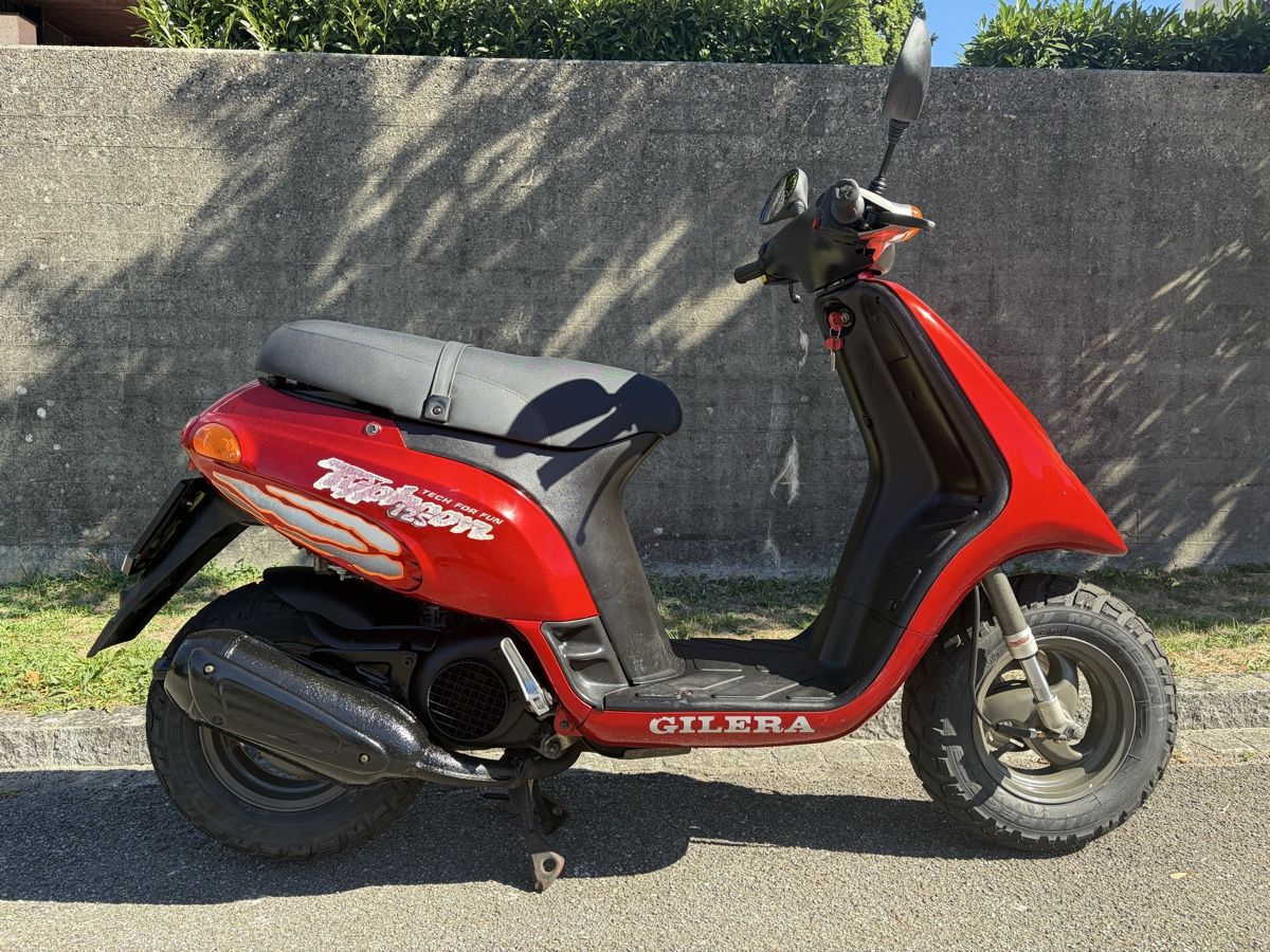Gilera Scooter: Gilera Typhoon 125 – Usato da Däniken SO venduto da km87 1