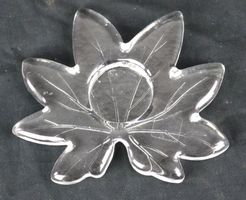GLASI HERGISWIL Ahornblatt-Kerzenhalter aus Glas