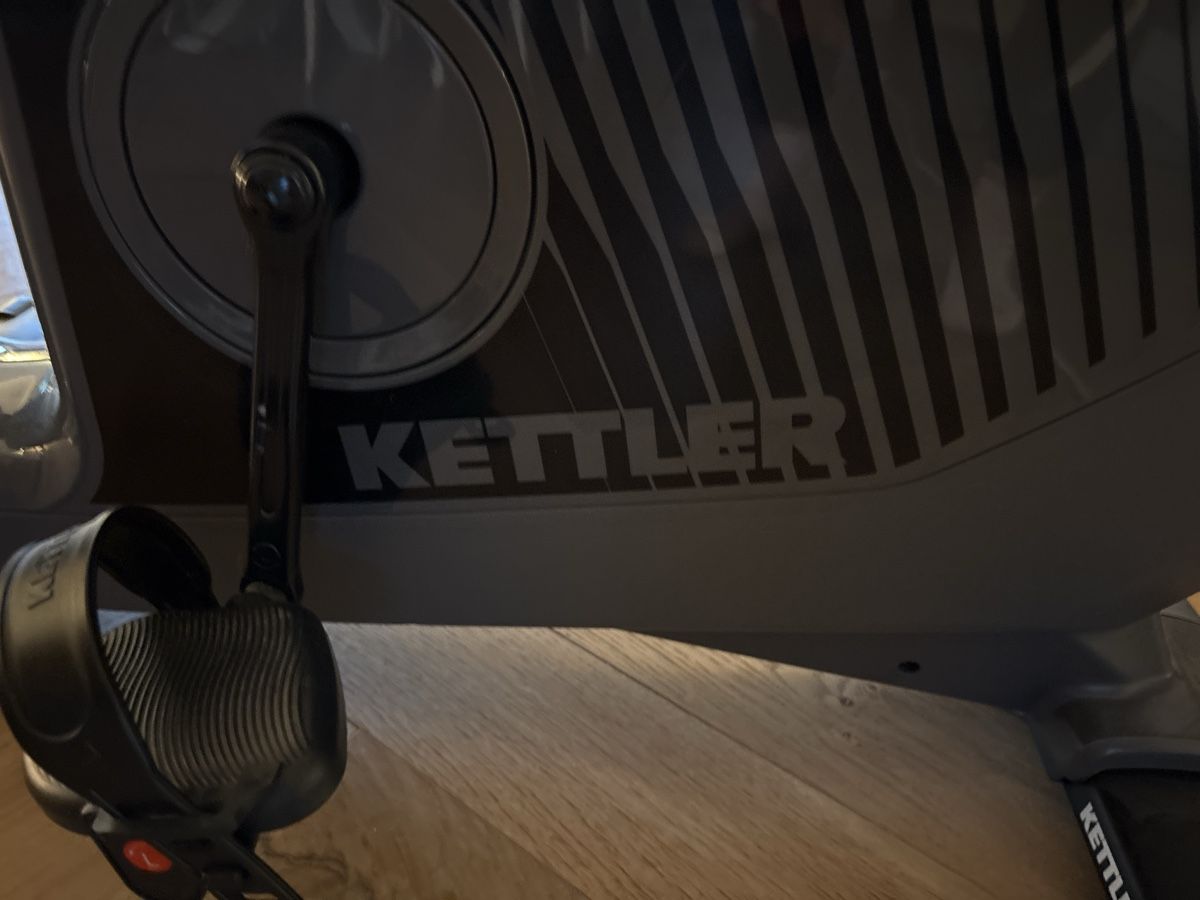 Kettler Hometrainer: Heimtrainer Kettler Ergometer Crosstrainer Velo – Usato da Luzern venduto da jacky_brown123 2