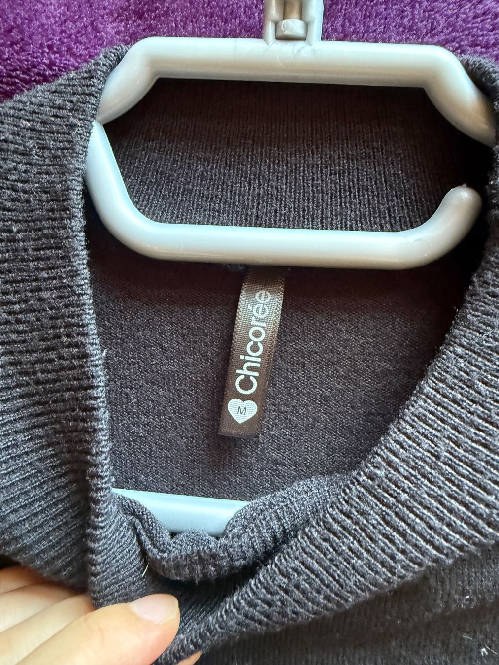 Pulls & Sweat-shirts: Damen Pullover schwarz Langarm Grösse M – D'occasion à Aesch (Neftenbach) par Maece_ 3