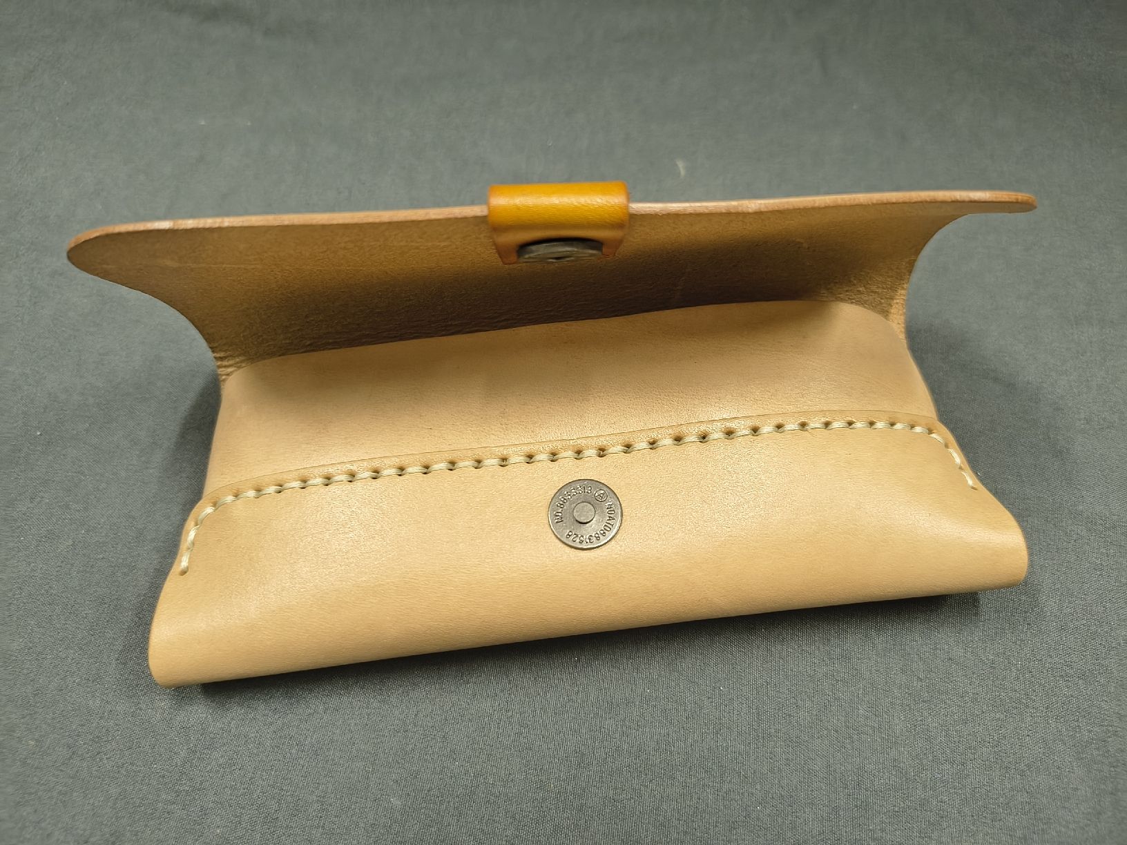 Borse: Leather eyeglass pouch, new – Nuovo e nell'imballaggio originale da Vevey venduto da cos-vero 2