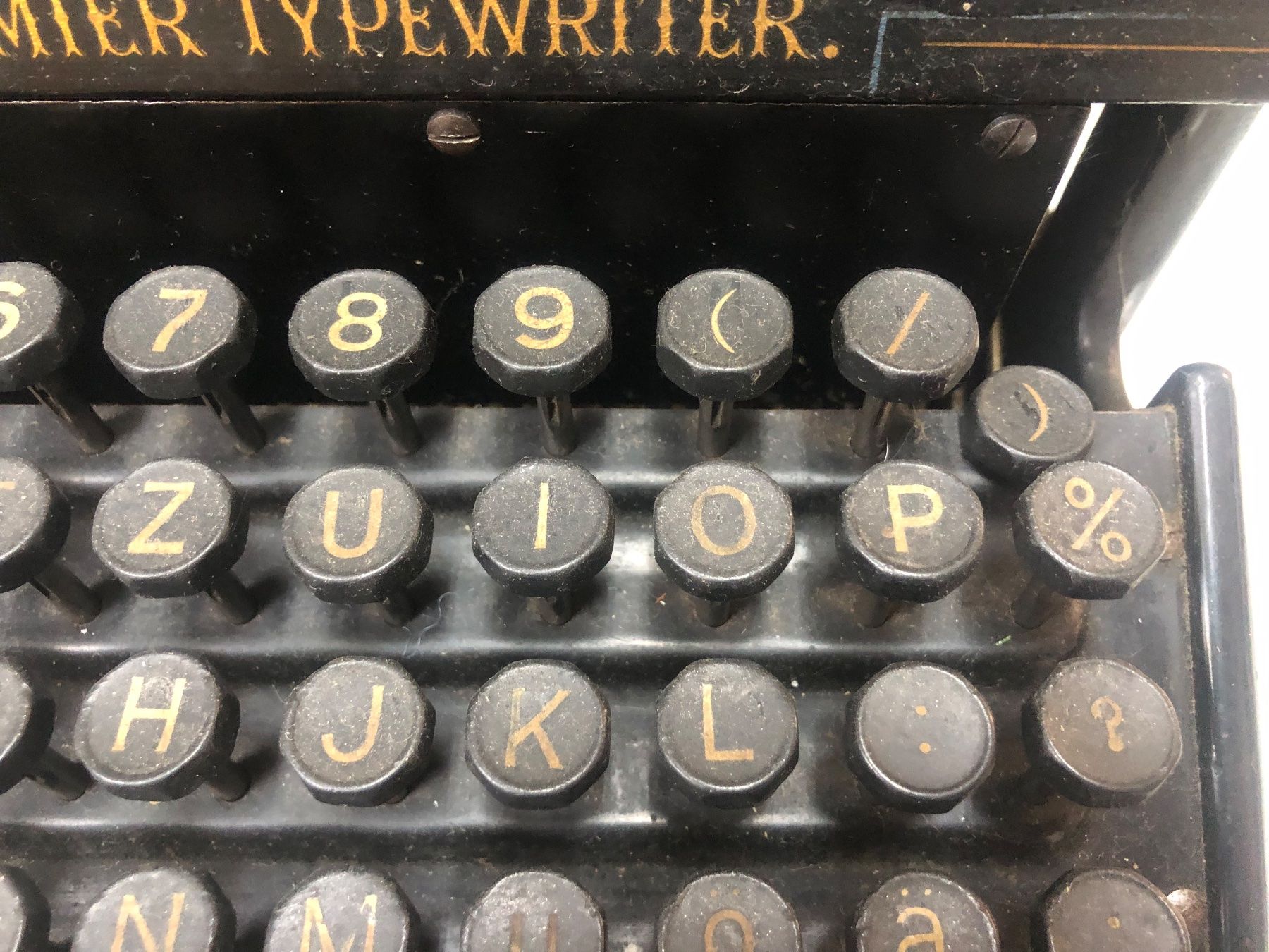 Macchine da scrivere: Schreibmaschine Smith Premier No. 10, Abdeckung fehlt – Usato da Brunnen venduto da Allerwaren 6