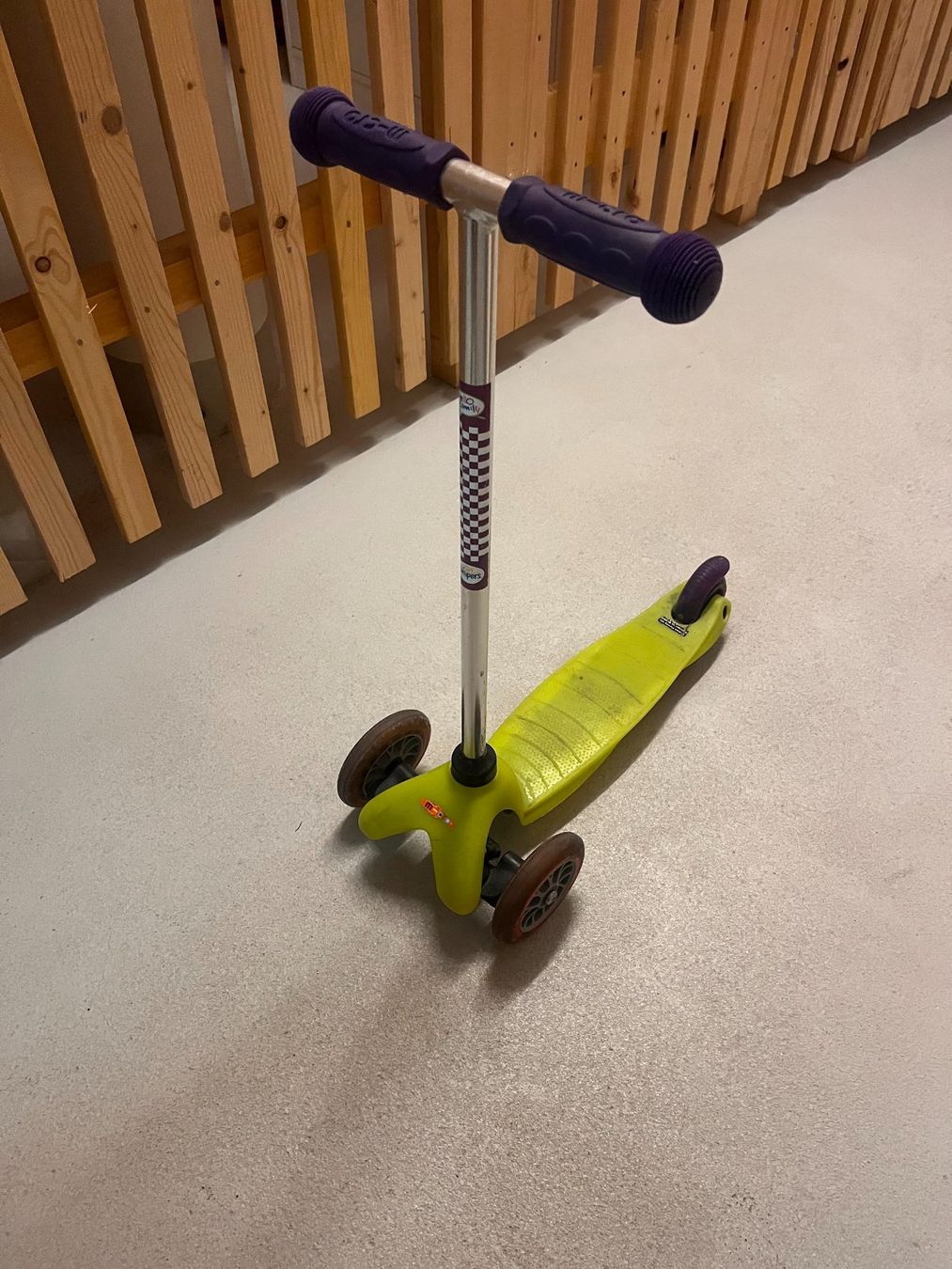 Micro Veicoli per bambini: Micro Mini Scooter Grün – Usato da Dietikon venduto da eve_96k6