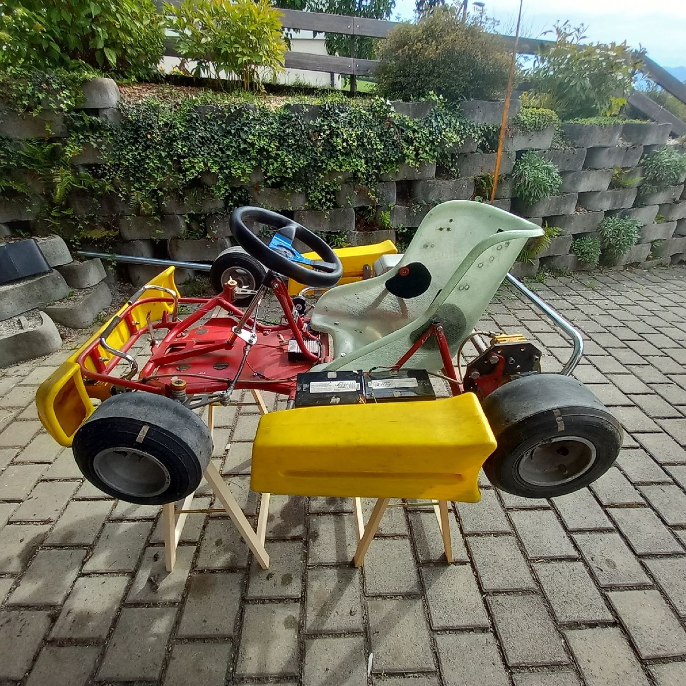 Swiss Hutless Go-Kart: Kinder -GoKart – Usato da Freimettigen venduto da hekra01 2