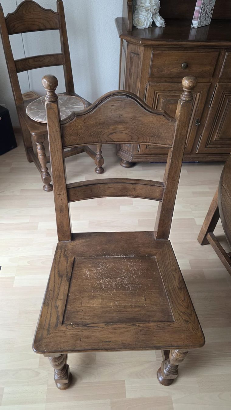 Credenze: Buffet und Stühle aus massiver Eiche - von Bamax – Usato da Thun venduto da Crown7 6
