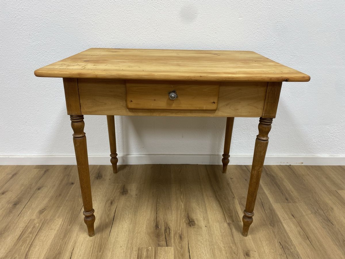 Tavoli: Tannentischli (91x69) – Usato da Basel venduto da MoebelSackmann 3