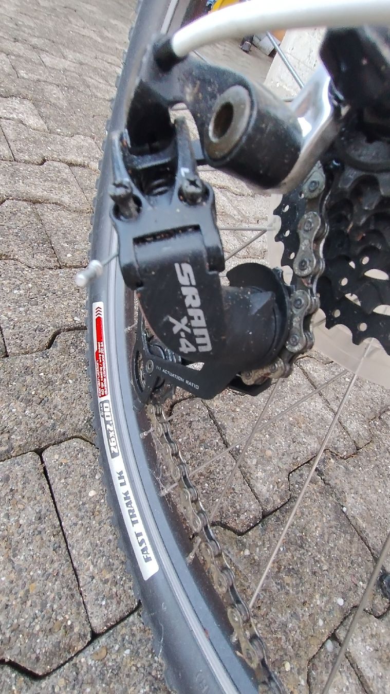 Specialized Biciclette: VTT Specialized – Usato da develier venduto da Gcz4 4