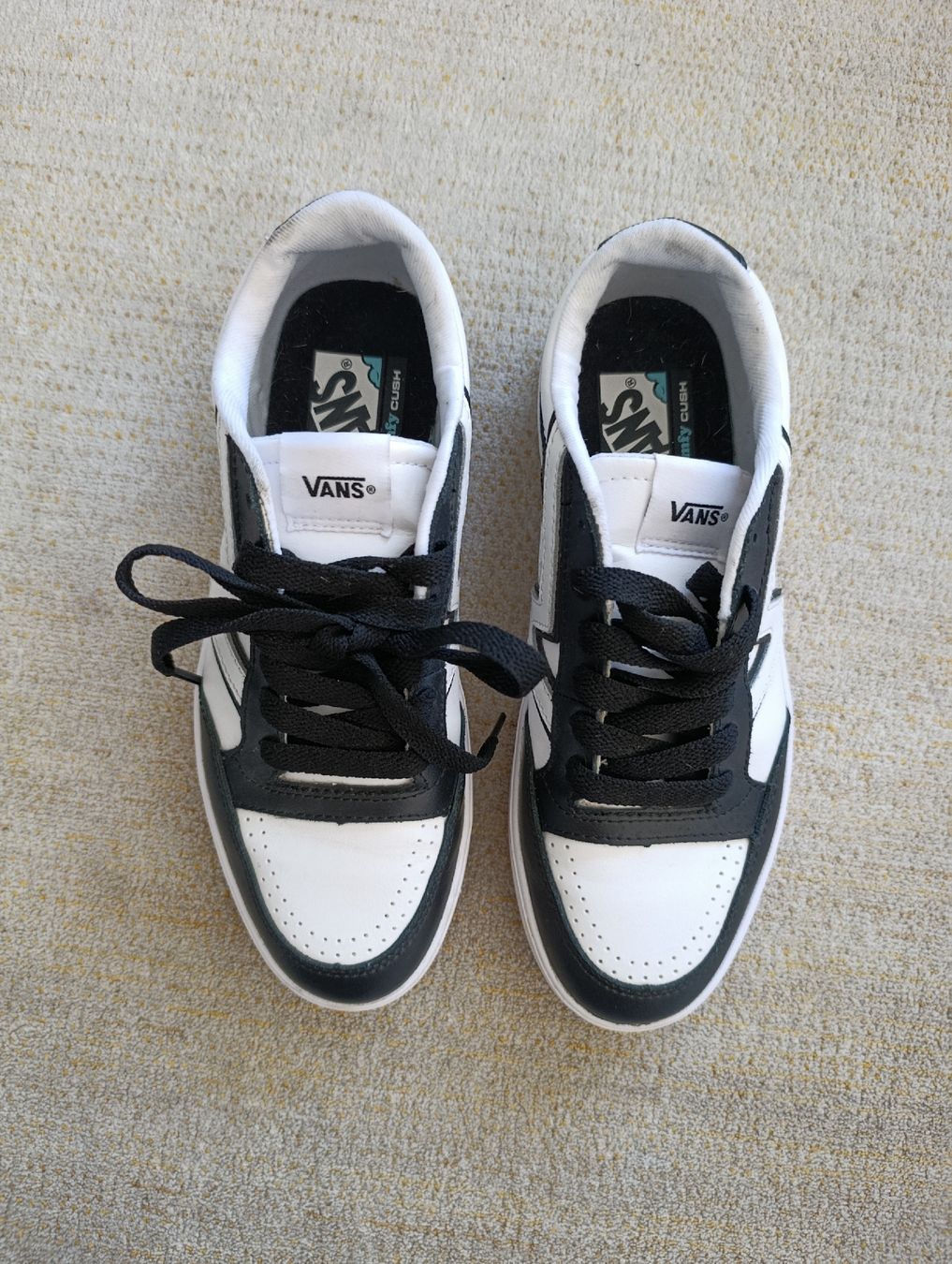 Vans Scarpe da uomo: VANS COMFY CUSH NOIR ET BLANC 38.5 – Usato da Sierre venduto da shirley04 1
