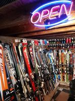 Equipez-vous a petits prix - Skis/Shoes/Casques/Bâtons & etc
