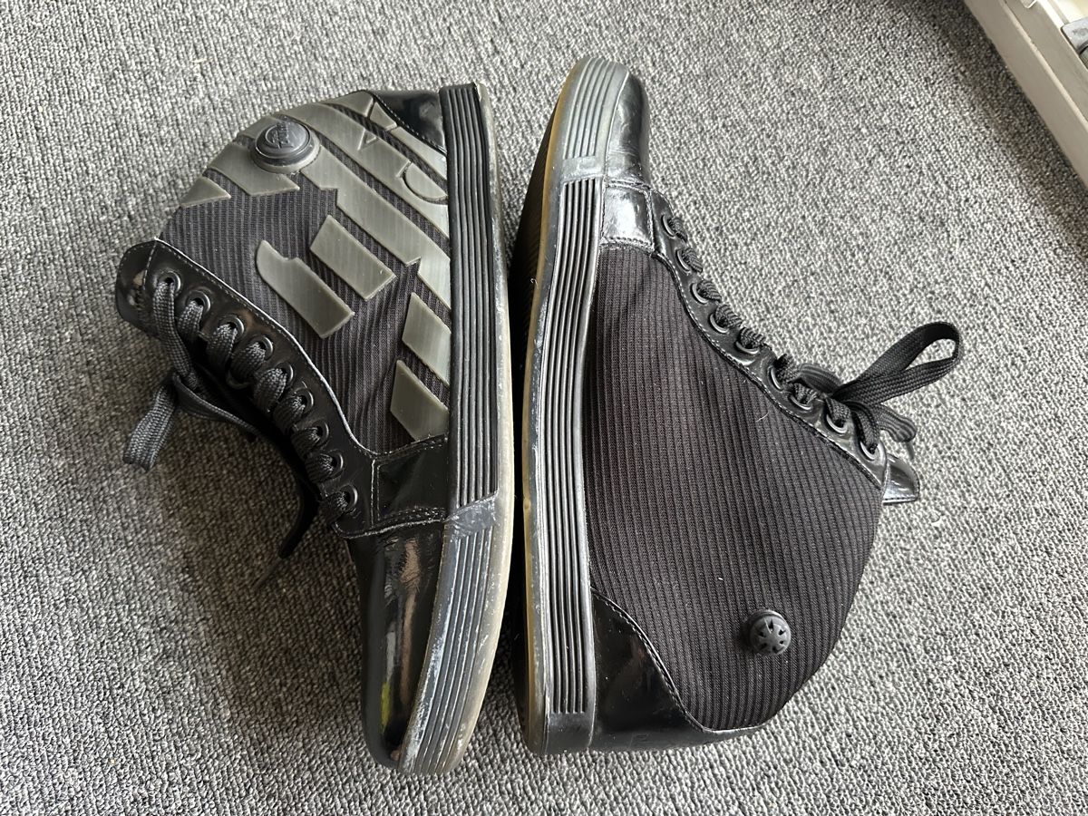 Armani Scarpe da uomo: Armani Reebok homme taille 43 noir – Usato da Bulle venduto da LeMoleson 2