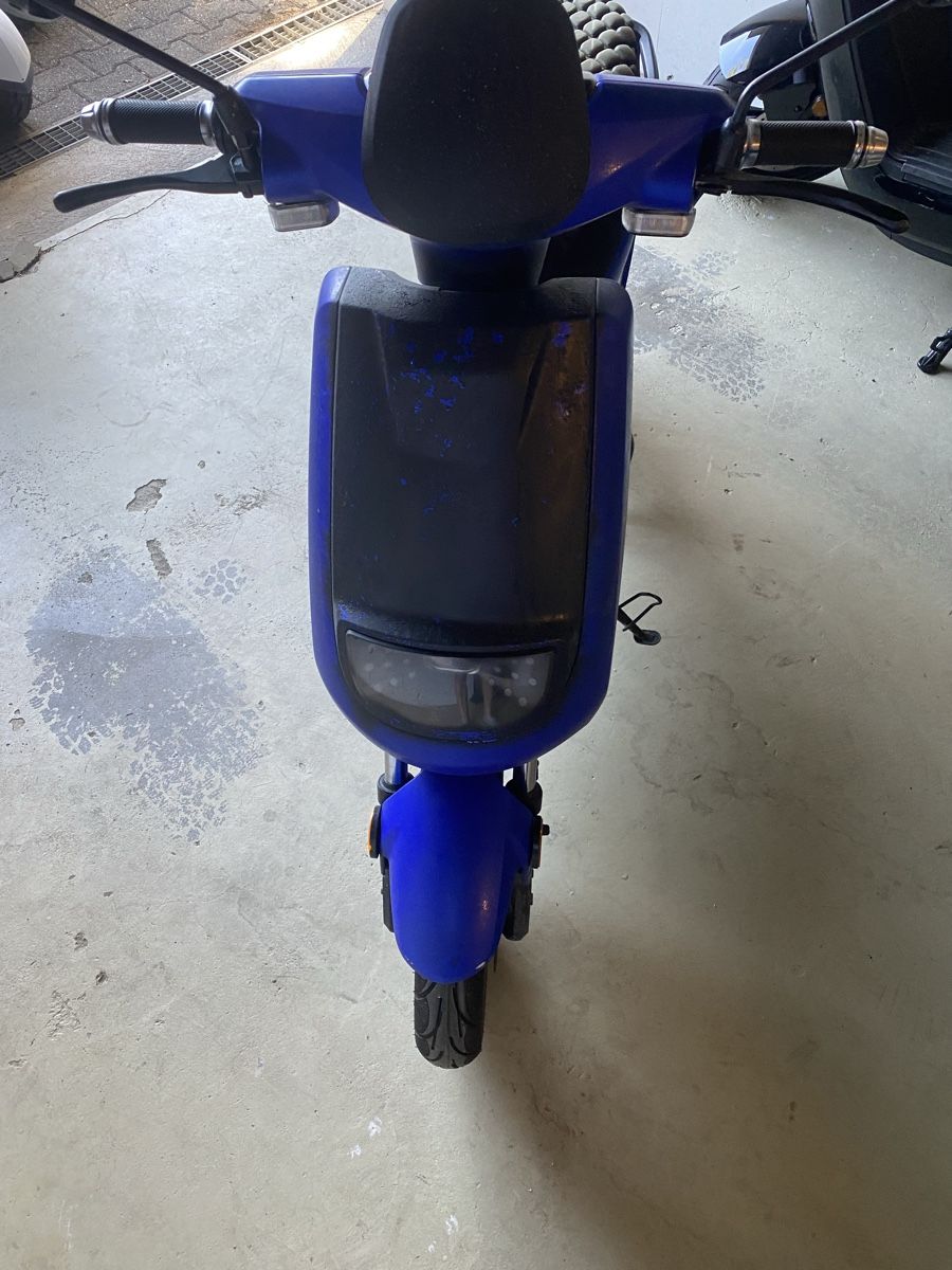 Voiturettes électriques: E roller XT2000 – D'occasion à Grellingen par OCC_ASION01