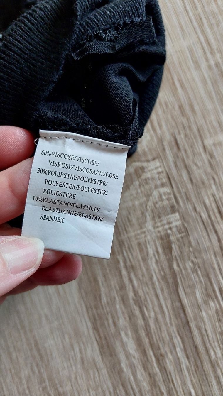 Giacche: Damen Strickjacke mit Spitze, selten getragen – Usato da Zollikofen venduto da Blackie 6