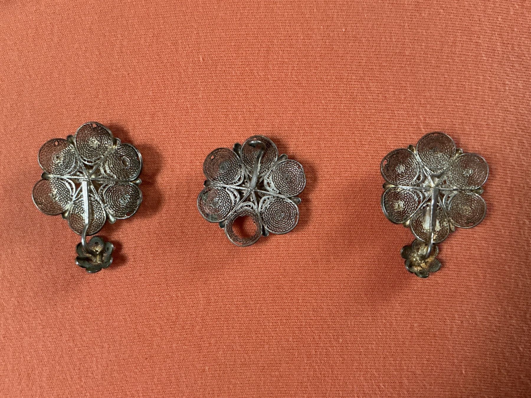Pendentifs: Schweizer Trachtenschmuck der Berner Sonntagstracht – D'occasion à Stettlen par togram4 6