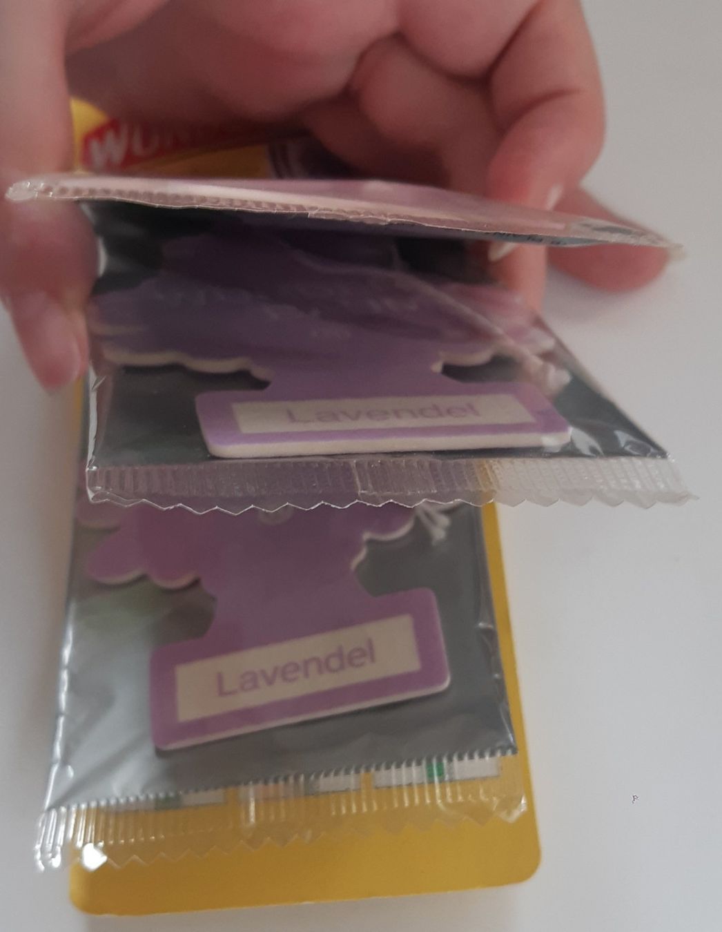 Raumspray: Désodorisant voiture Wunder-Baum - Lavande – Neu und originalverpackt aus La Chaux-de-Fonds von beasach 1