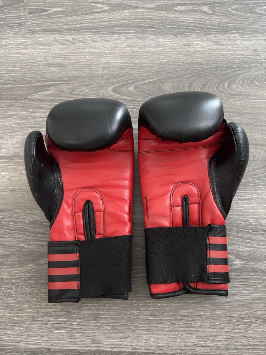 Adidas Autres accessoires hommes: Boxhandschuhe Adidas 10oz – D'occasion à Winterthur par Geilotime 1