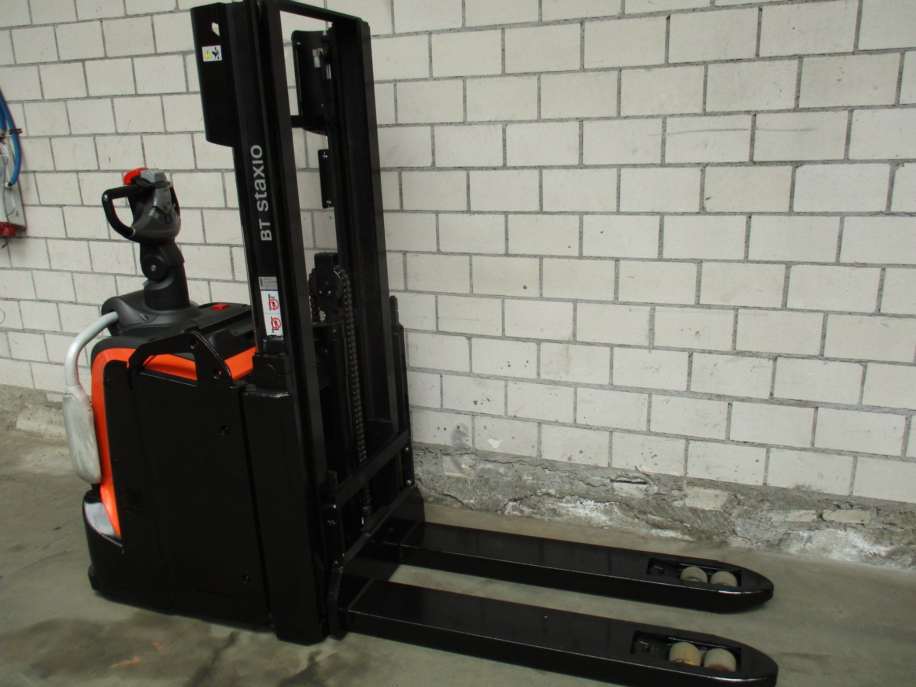 Toyota Carrelli elevatori e a forche: STAPLER TOYOTA BT SPE200D AMEISE 32 – Usato da Seon venduto da zomahandel 6