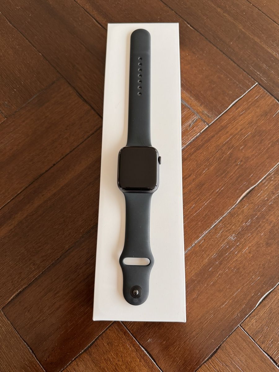 Apple Smartwatch: Apple Watch Series 6 – Nuovo (secondo la descrizione) da Luzern venduto da raquel.m